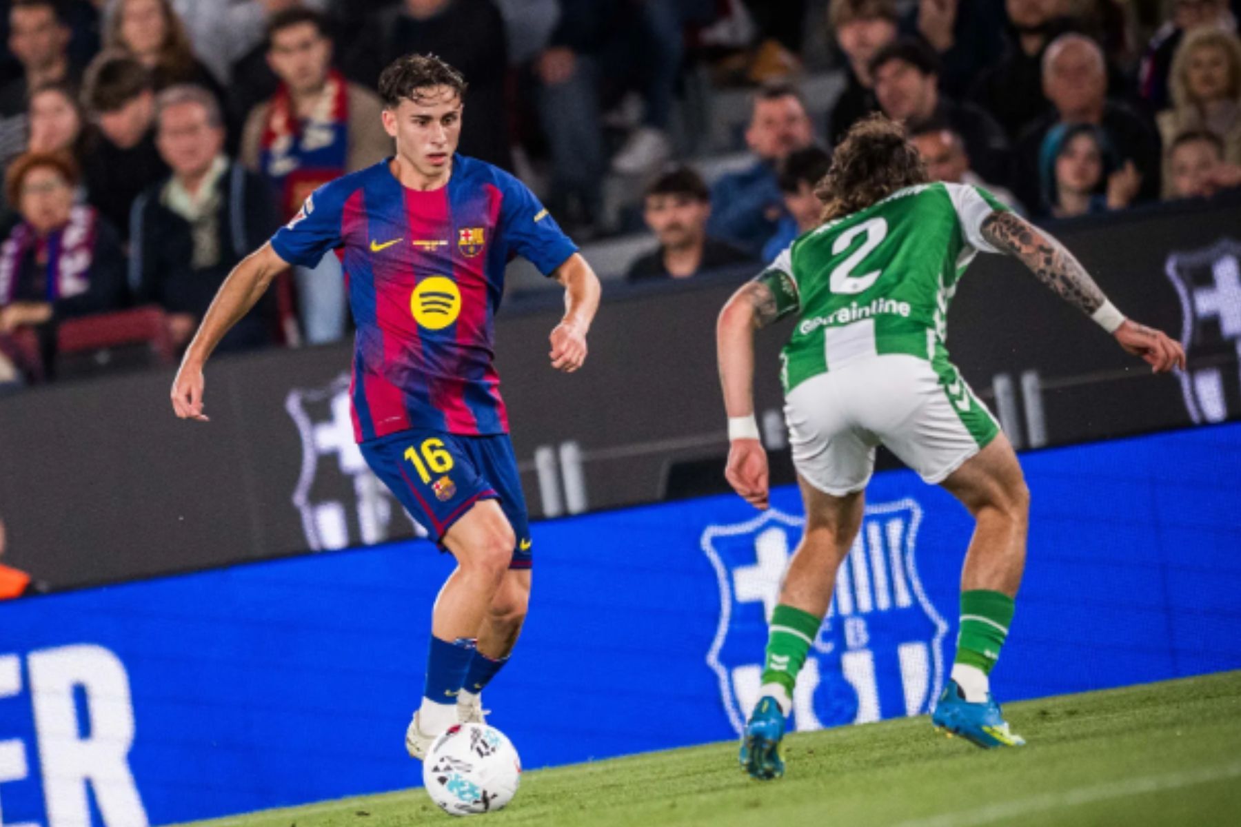 Jogador do Barcelona se lesiona e desfalcará Espanha na Copa do Mundo