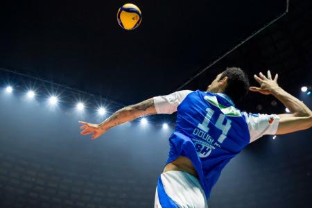 Douglas Souza em jogo pelo Sada Cruzeiro