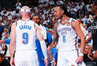 Thunder vence Spurs em casa e fica a uma vitória da final da NBA