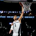 NBA: Wembayama brilha, Spurs vencem OKC Thunder e empatam série