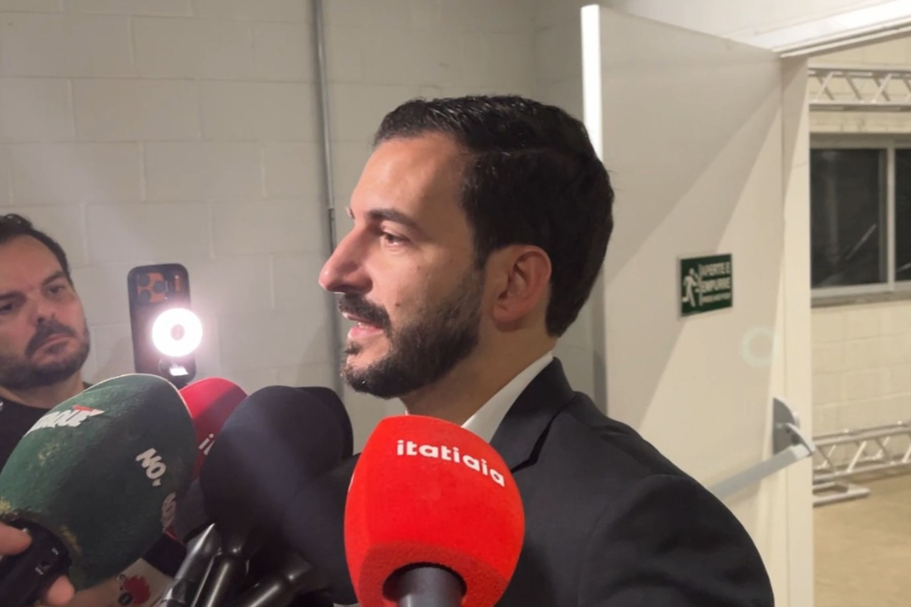 CEO do Atlético abre o jogo sobre finanças e cita possibilidade de novo aporte