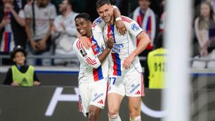 Com gol de Endrick, Lyon vence o Rennes em casa pelo Campeonato Francês