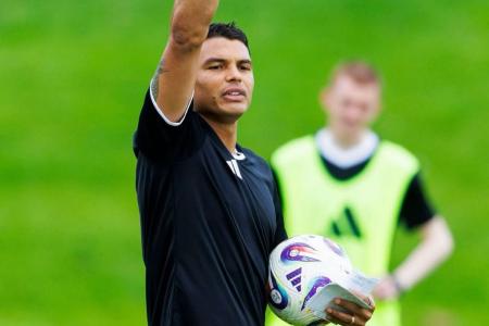 Thiago Silva em jornada da Licença A da Uefa na Escócia • Reprodução Instagram/Thiago Silva