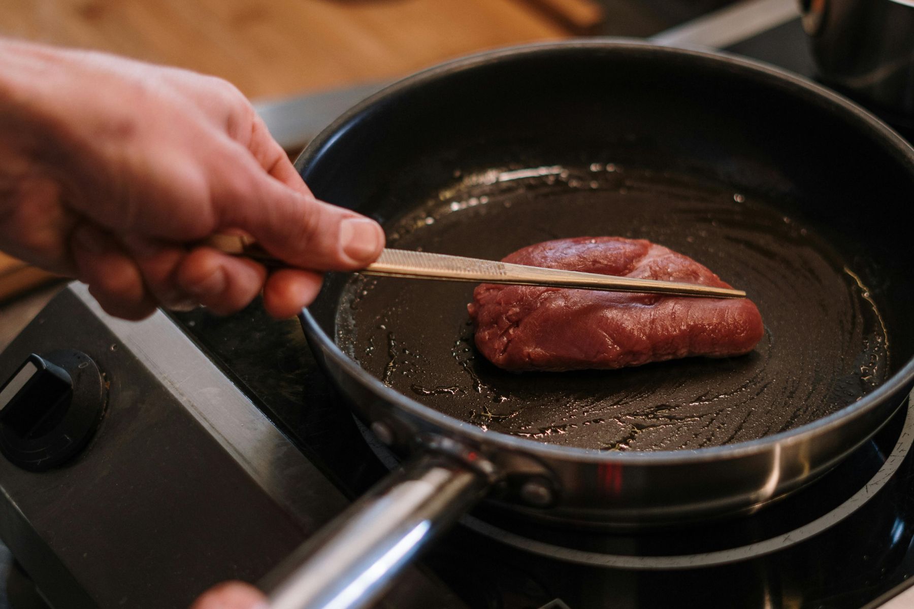 Conheça as 4 melhores carnes para bife do dia a dia, segundo açougueiros experientes