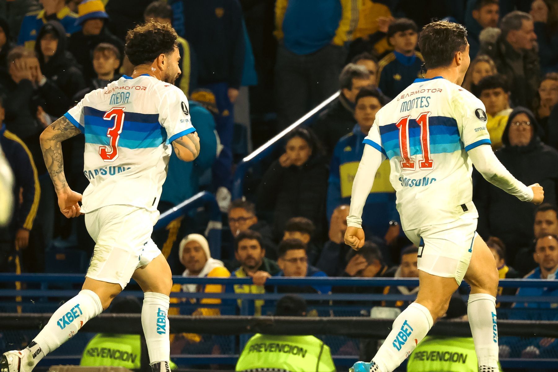 Libertadores: Católica vence, elimina Boca e avança como líder no grupo do Cruzeiro