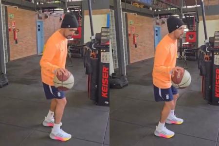 Em recuperação, Arrascaeta faz trabalho com bola de basquete