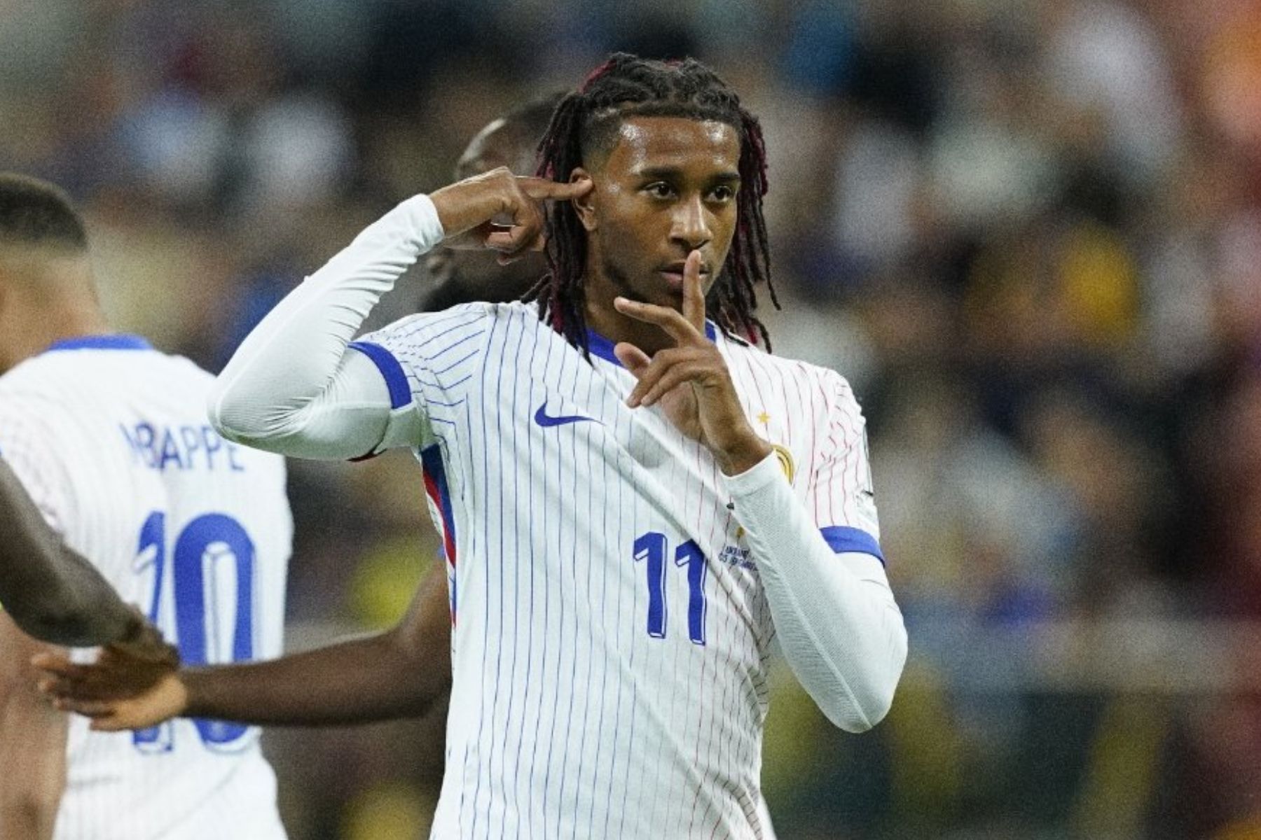 Destaque da França é questionado sobre melhor jogador do Brasil, e reposta gera revolta