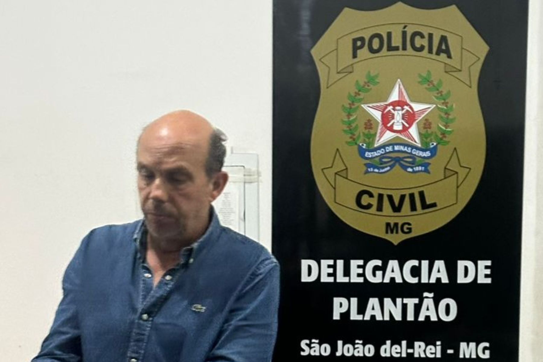 Quem é o argentino preso por injúria racial contra criança em Tiradentes-MG
