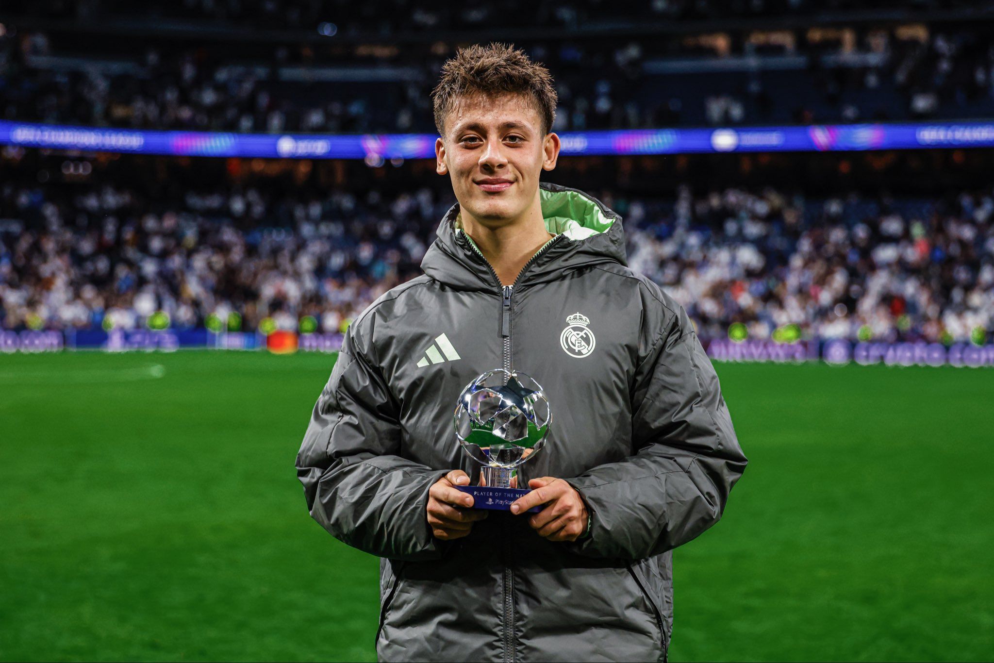 Uefa escolhe melhor jovem jogador da Champions League 2025/26