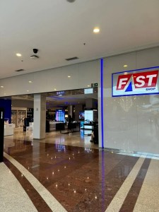 Governo de SP aplica multa história contra Fast Shop por irregularidades em ICMS