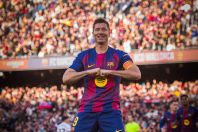 Multicampeão, Robert Lewandowski anuncia saída do Barcelona