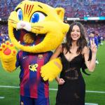 Olivia Rodrigo acompanha vitória do Barcelona sobre o Real e celebra título espanhol