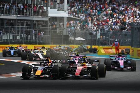 Carros da Fórmula 1 em ação durante o GP de Miami de 2026