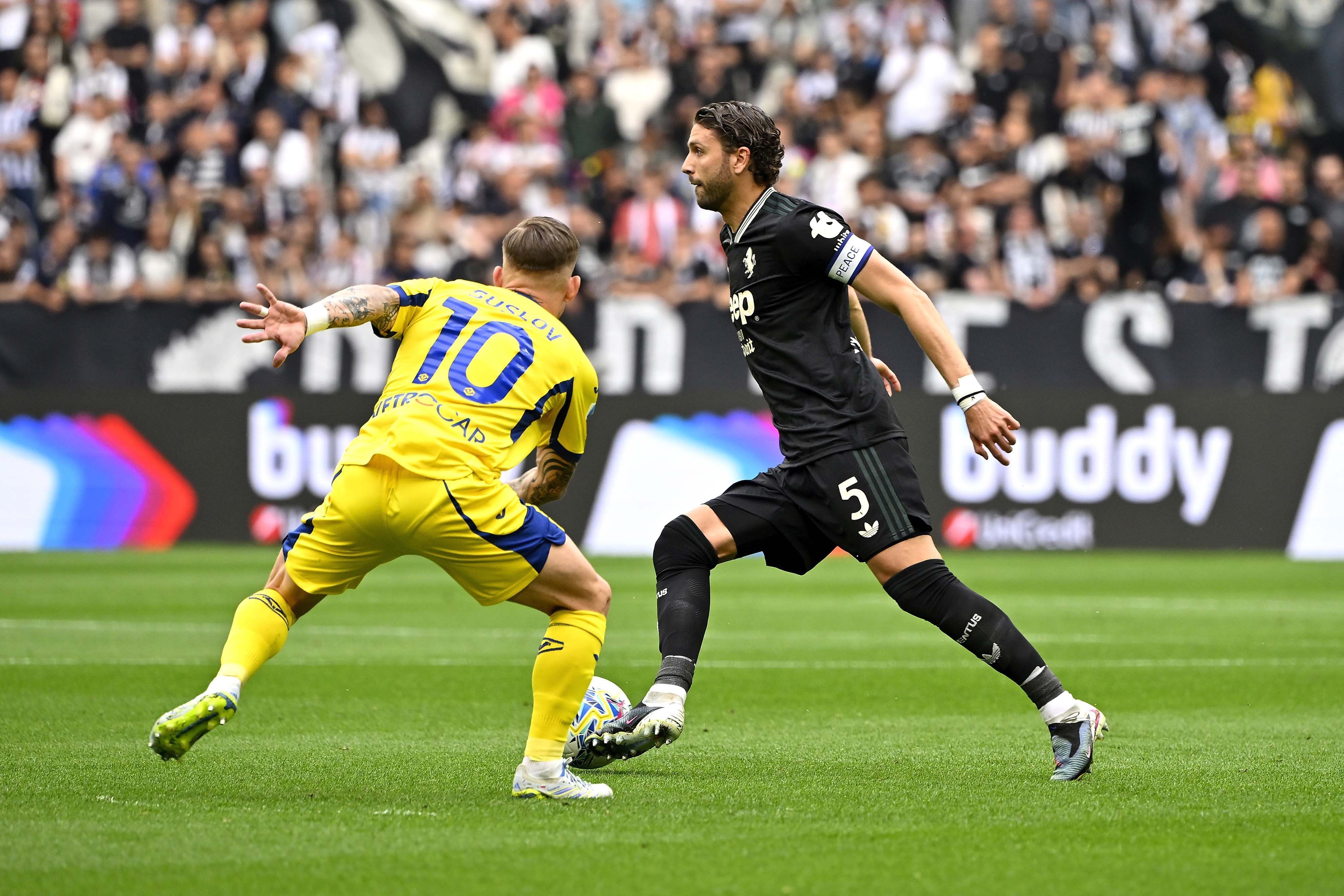 Juventus empata com Hellas Verona pelo Italiano e segue viva por vaga na Champions