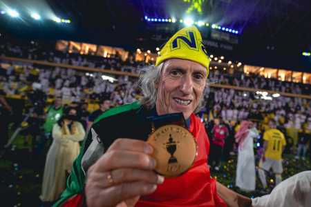Al-Nassr anuncia saída de Jorge Jesus após título saudita