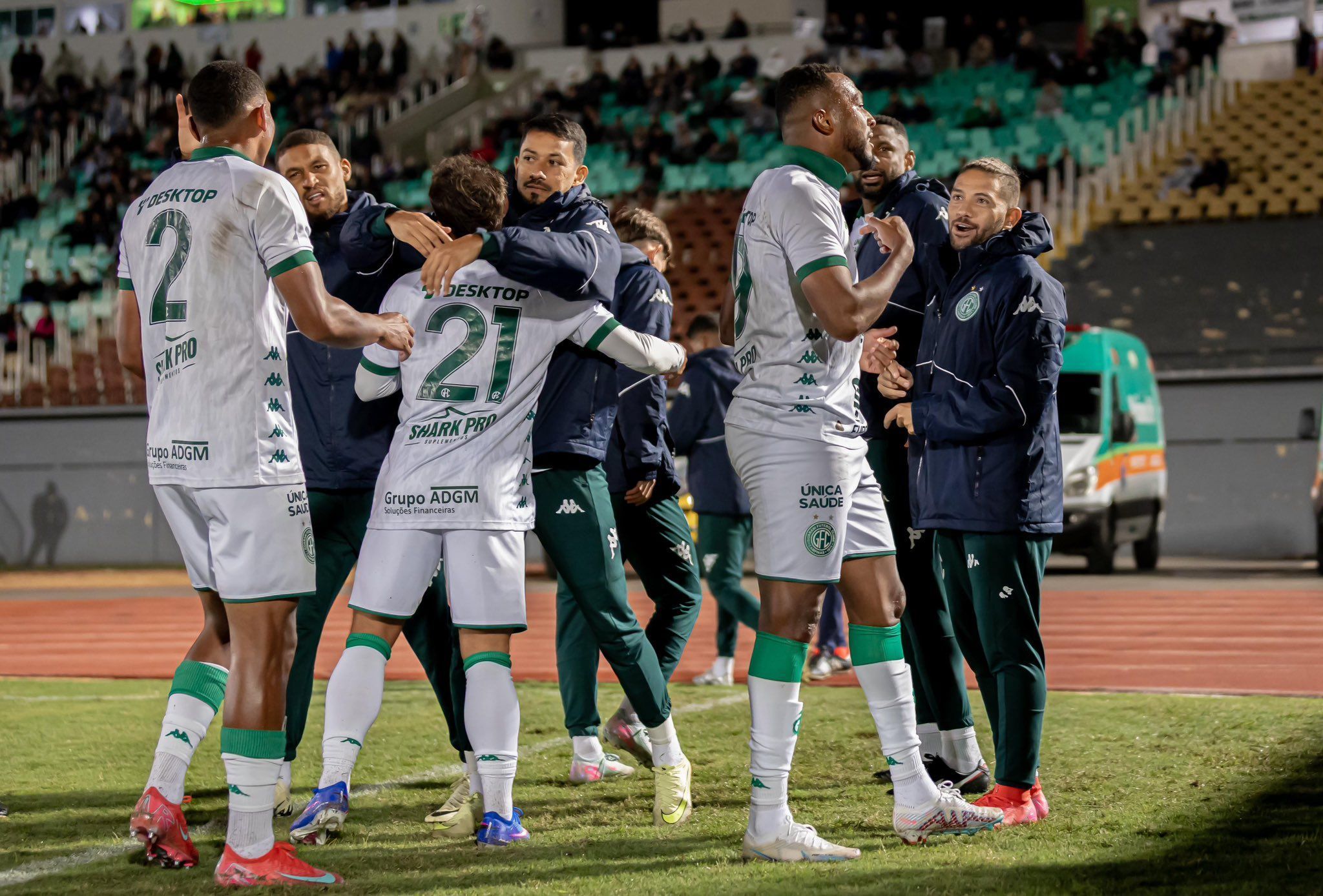 Guarani é impiedoso e 'massacra' Maringá pela Série C do Brasileiro