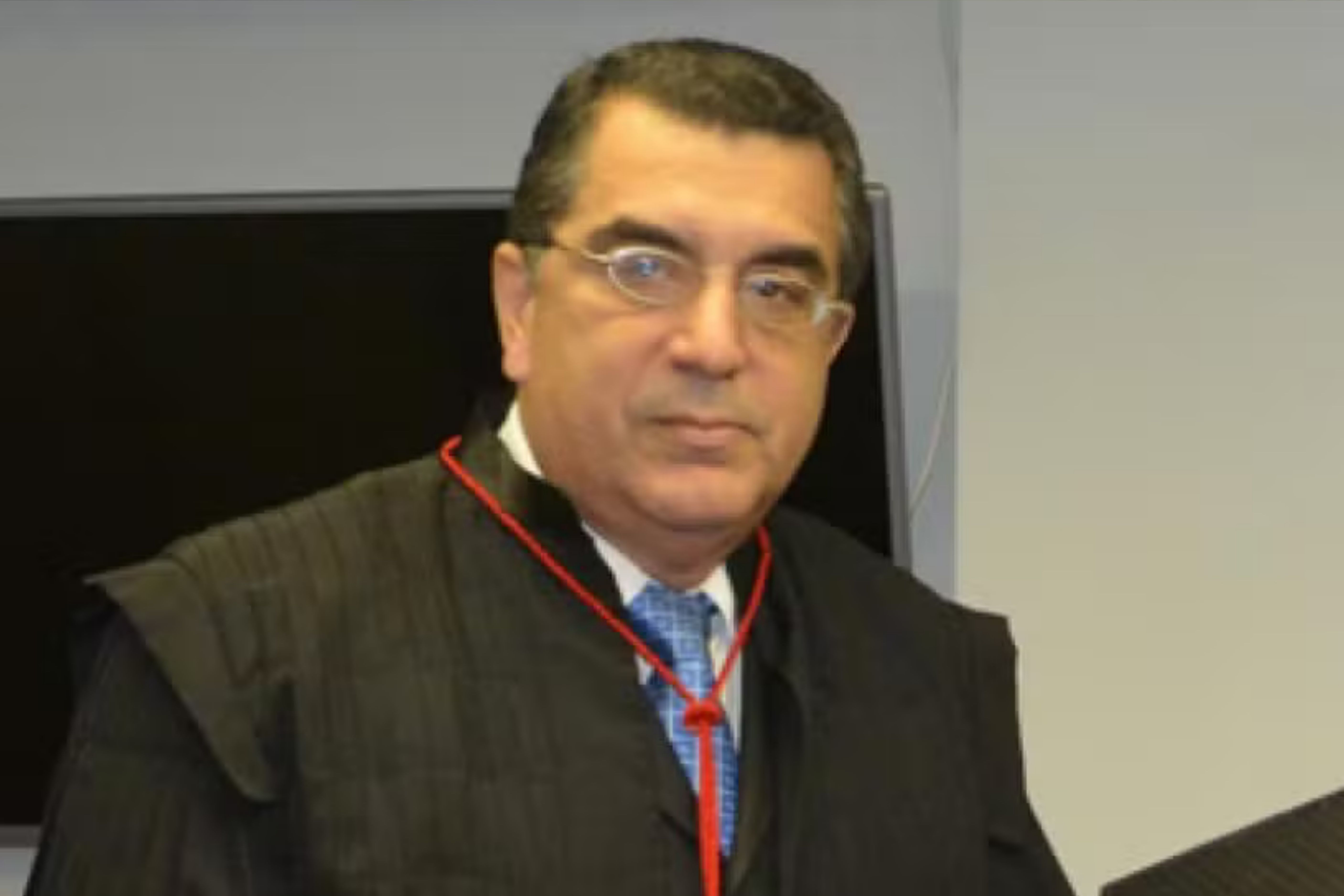 Desembargador é encontrado morto em área de mata no RJ; veja o que se sabe sobre o caso