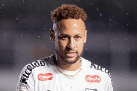 Neymar, do Santos, está na pré-lista da Seleção Brasileira para a Copa do Mundo