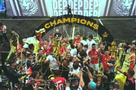 Desimpain festeja o título da Kings League Brazil