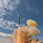 Rússia testa míssil chamado de 'Satanás' pela Otan; veja vídeo