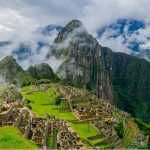 Turista tropeça, cai em abismo de 500m e morre em trilha histórica em Machu Picchu, no Peru