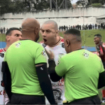 Ex-Cruzeiro, Wellington Paulista marca gols, discute com juiz e perde título na várzea