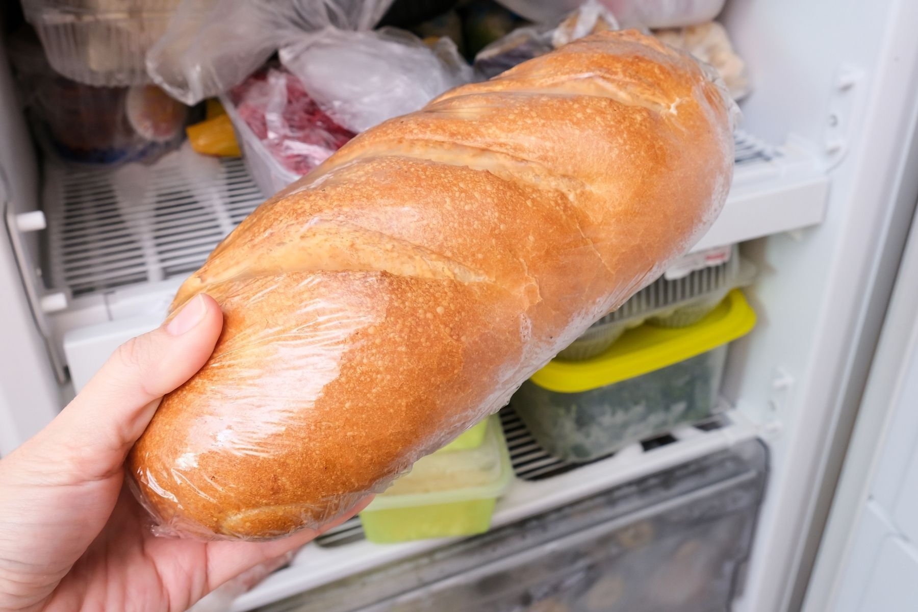 Pare de guardar pão na geladeira: onde colocá-lo para que se mantenha fresco por mais tempo