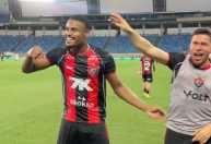 Vitória faz 10 no agregado no ABC e volta às finais da Copa do Nordeste após 16 anos