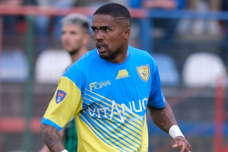 Douglas Costa jogará o TST pelo Boca Dallas