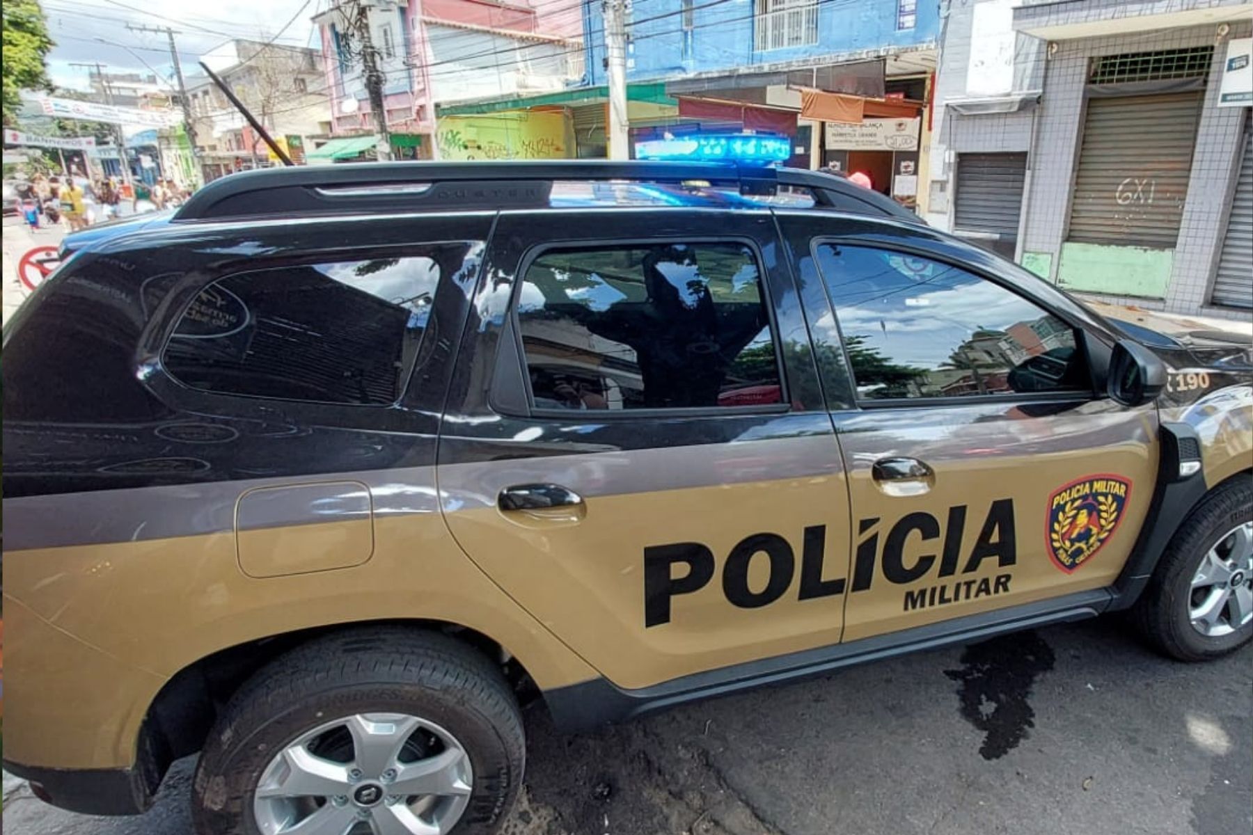 Suspeito de tráfico preso pela PM em BH tentou oferecer armas em troca da liberdade