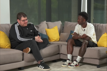 Vini Jr. concedeu longa entrevista para Casimiro Miguel