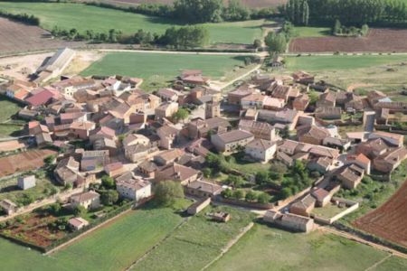 Aluguel grátis e internet de fibra: vila europeia com 40 moradores busca novos vizinhos