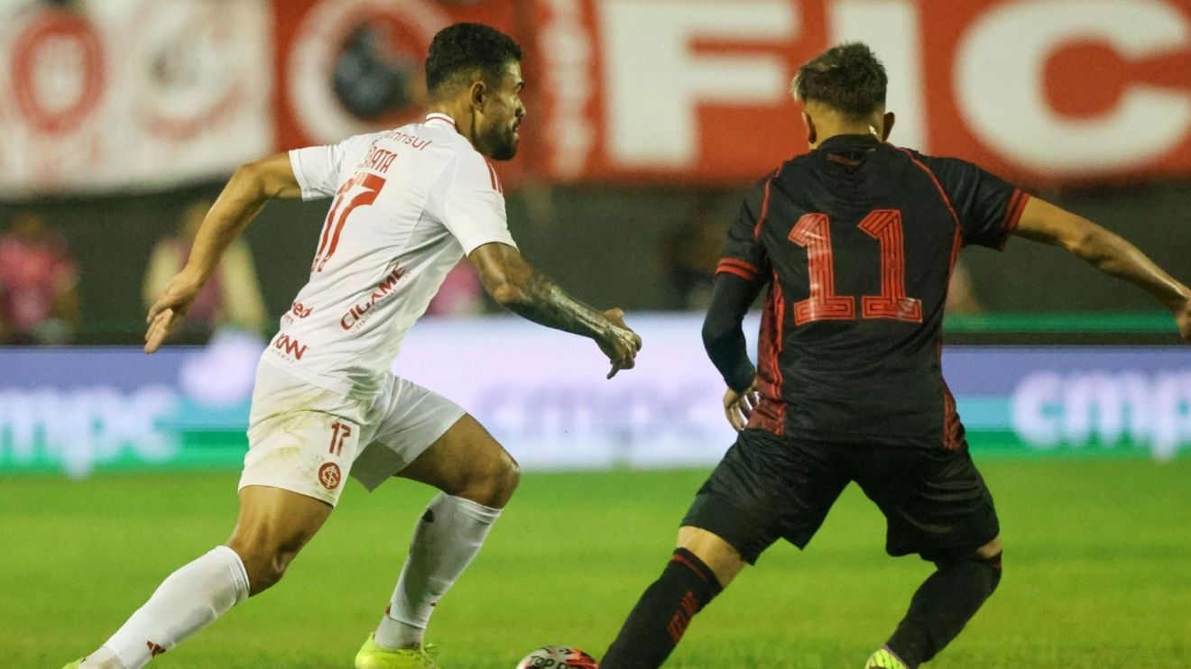 Borré marca no fim, Inter vira contra o Brasil de Pelotas e conquista Recopa Gaúcha