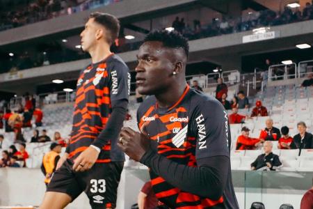 Viveros deve ser novidade no Athletico-PR