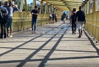 Passageiros pedem mais segurança na passarela da Lagoinha; revitalização começou nesta quarta