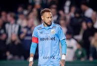 Cuca é direto sobre contrato de Neymar no Santos e aponta convocação à Copa