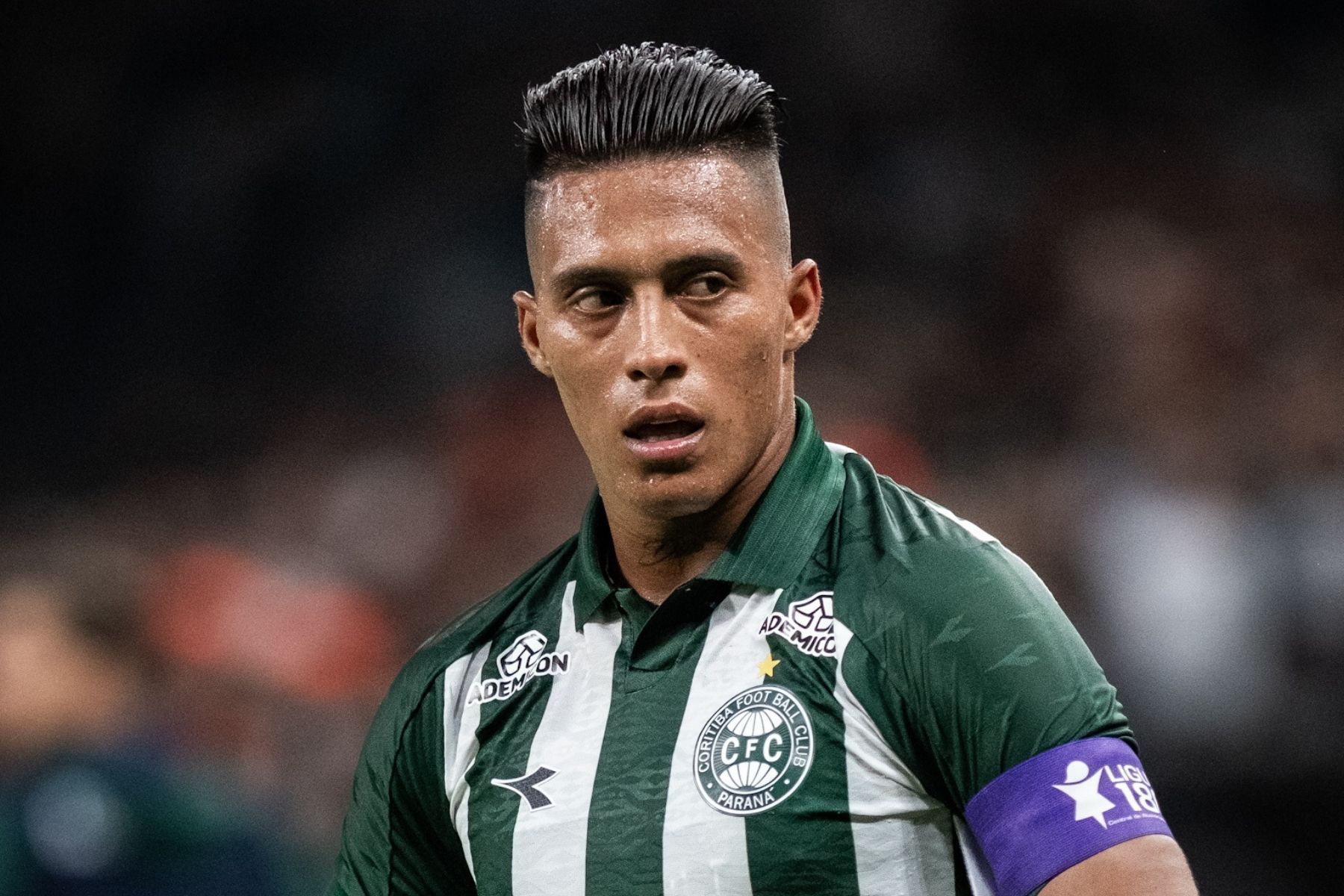 Coritiba veta liberação de Gómez para treinar com a Seleção Colombiana; entenda