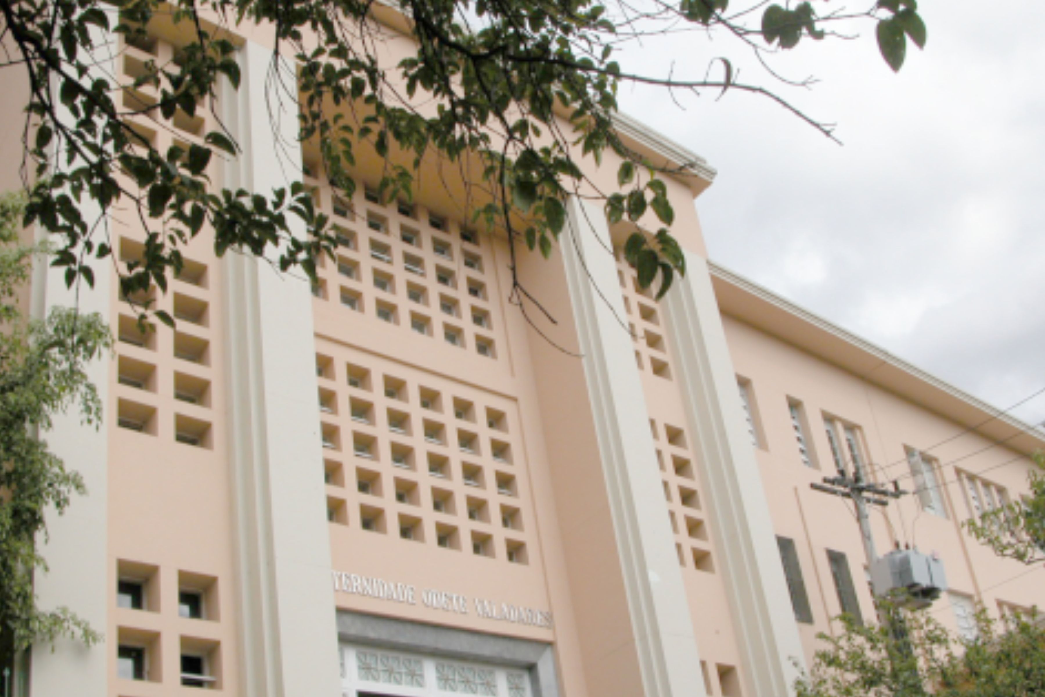 Fhemig se posiciona após denúncia de bactérias na Maternidade Odete Valadares, em BH