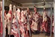 China suspende três frigoríficos de carne bovina brasileira logo após liberar outros