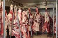 China suspende três frigoríficos de carne bovina brasileira logo após liberar outros