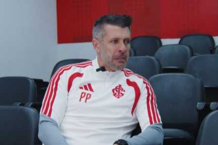 Pezzolano em entrevista a Rafael Sobis