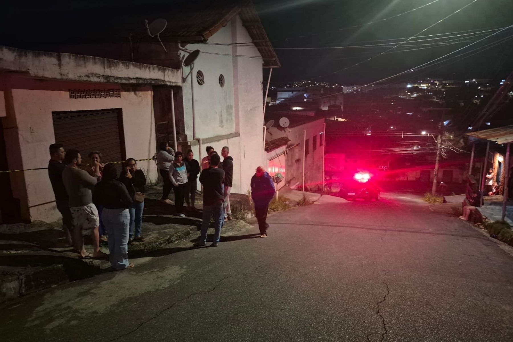 Morte em incêndio em Ibirité: irmãos estavam sob efeito de drogas e usaram foice