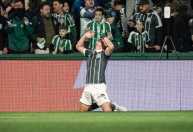 Coritiba tem dúvida e deve enfrentar o Flamengo com ex-Flu no ataque