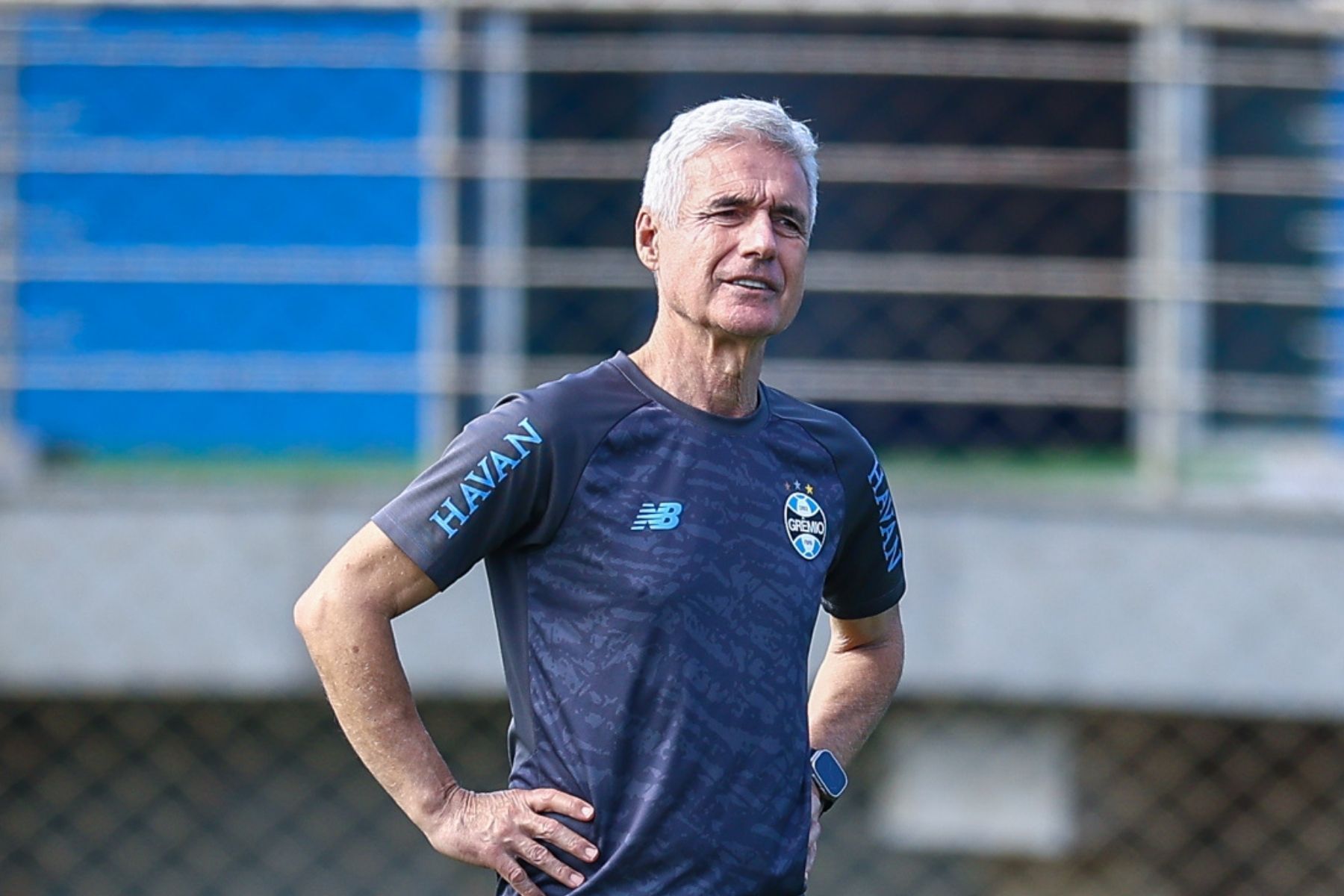 Grêmio deve ter mudanças contra o Corinthians; veja opções de Luís Castro