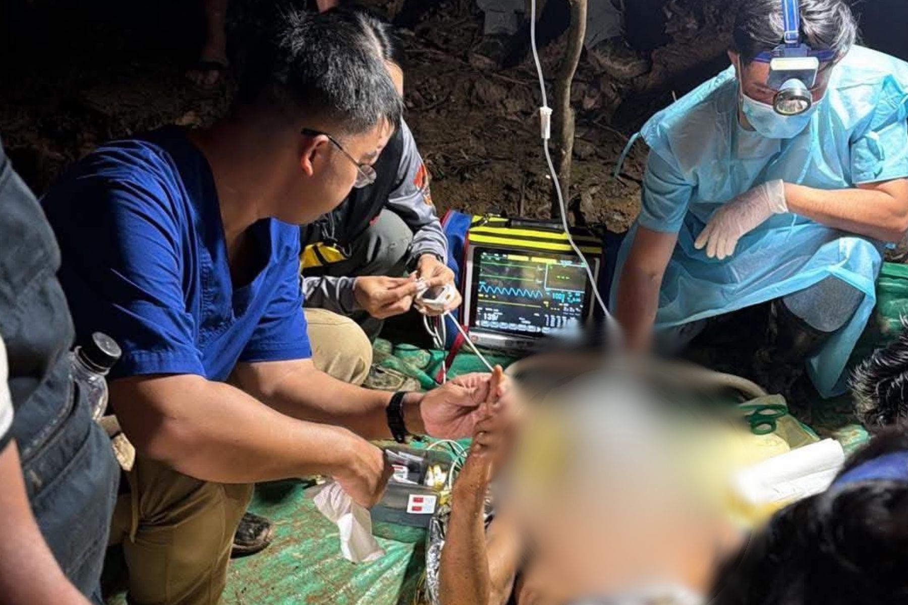 'Ainda estou forte', diz primeiro resgatado de caverna no Laos