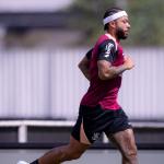 Corinthians avança em conversas com empresa para bancar renovação de Memphis
