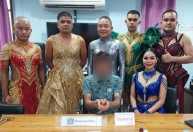 Policiais se disfarçam de drag queens para prender suspeito de tráfico de drogas