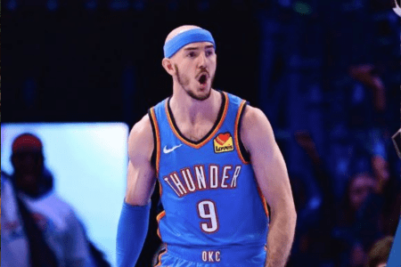 Alex Caruso durante jogo do Thunder contra o Lakers