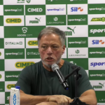 Diretor do Palmeiras sobe o tom e detona arbitragem após empate: ‘Não vamos admitir’