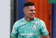 Paulinho abre o coração após volta oficial ao Palmeiras: 'Emocionante'